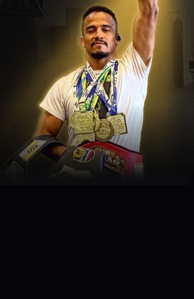 Ederson Santiago, Professor de Artes Marciais